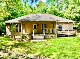 172 Arnett Rd, Hattiesburg, MS 39401