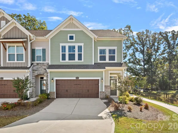 9051 Charles Francis Ln, Cornelius, NC 28031