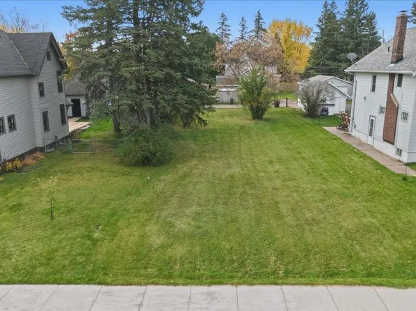 40 Laurel Ave, Superior, WI 54880