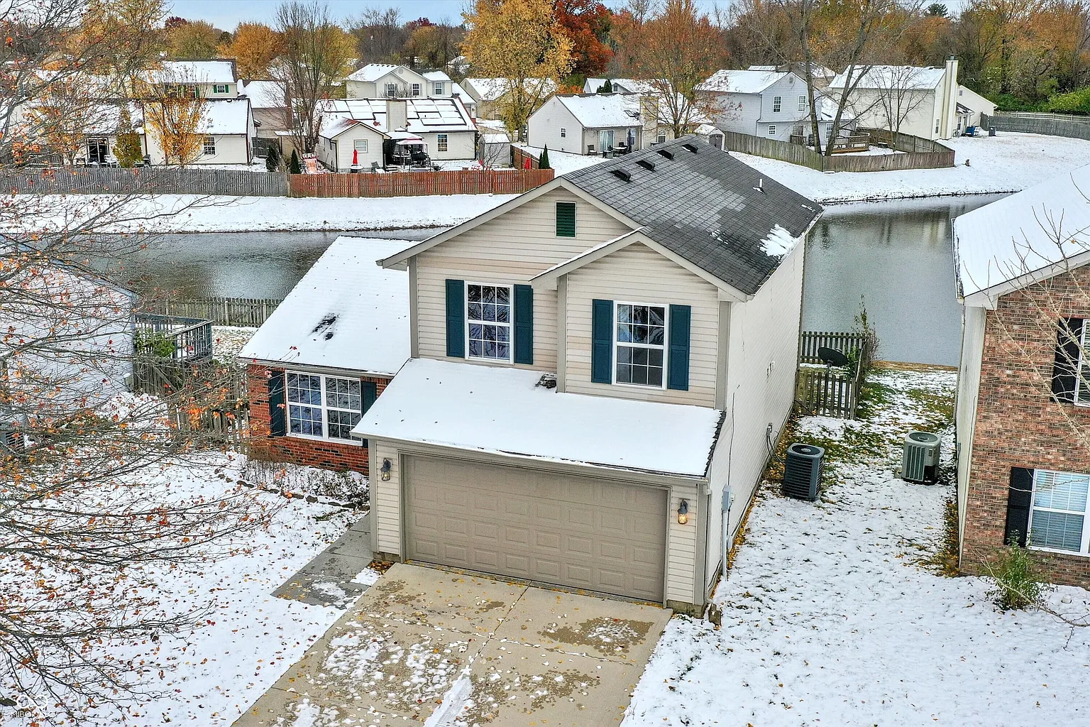 2939 Hazelview Ln photo 1