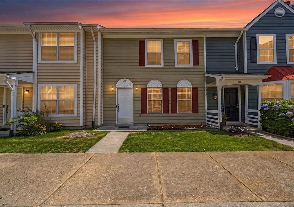 1st image of 216 Whitewater Dr