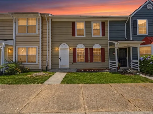 216 Whitewater Dr, Newport News, VA 23608