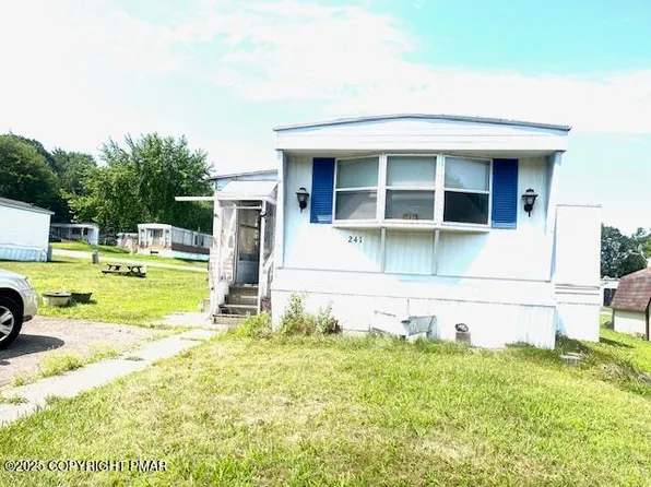241 Silver Maple Ln, Freeland, PA 18224