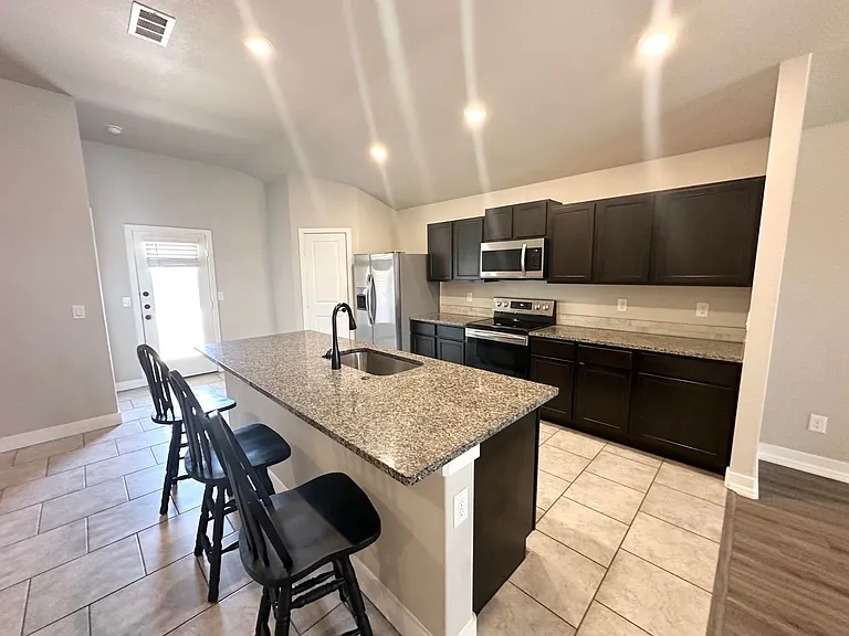 6802 Stake Ave — Photo 3