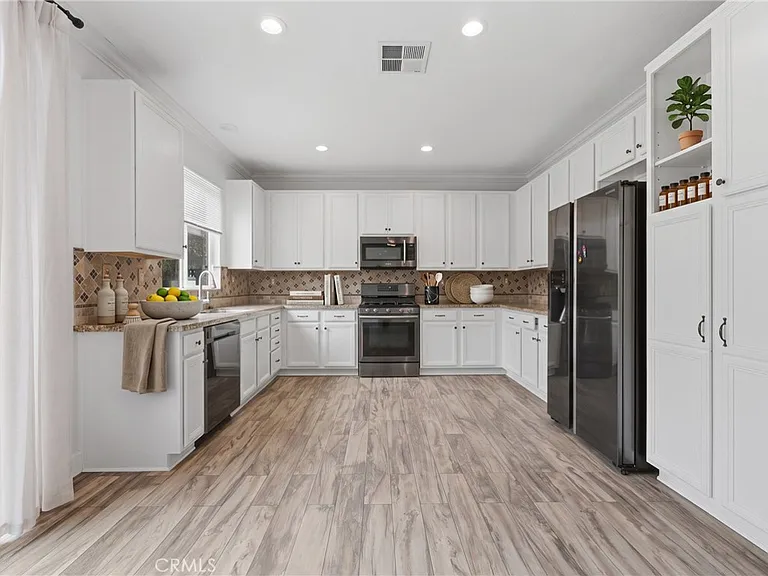 2180 Stonewood St — Photo 19