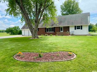 22 Campbell Rd, Franklin, IL 62638