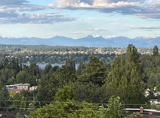 210 23rd Ave E UNIT 301, Seattle, WA 98112