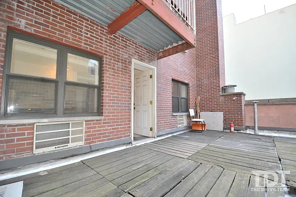 Rented by J Misrahi Realty Corp | media 11