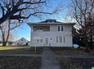 208 5th Ave N, Hospers, IA 51238