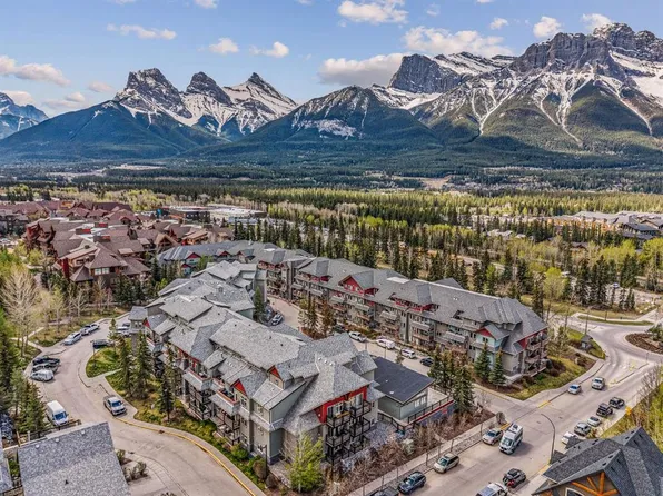 101 N Montane Rd #222, Canmore, AB T1W 0G2