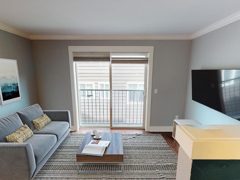 Optionally furnished common areas! Common areas can come beautifully furnished by our in-house design team for an additional fee.