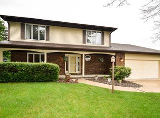 142 Fairway Ct, Onalaska, WI 54650