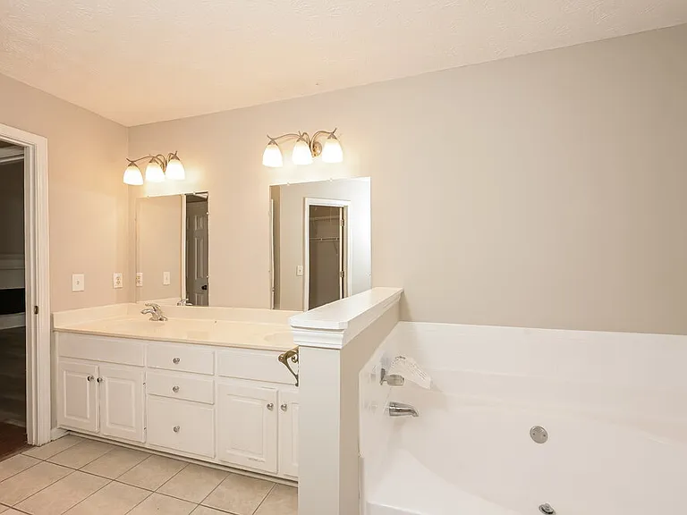 710 Maggie Mae Ln — Photo 12