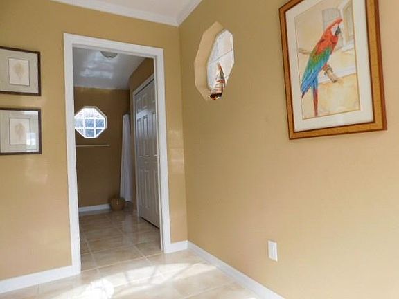 3rd image of 315 Nettles Blvd
