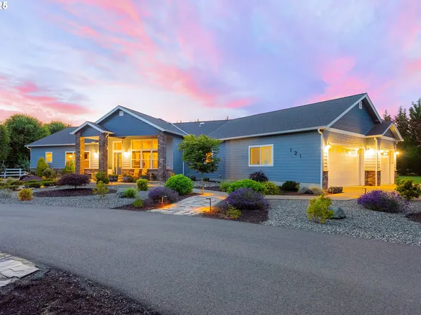 121 Wild Goose Ln, Roseburg, OR 97470