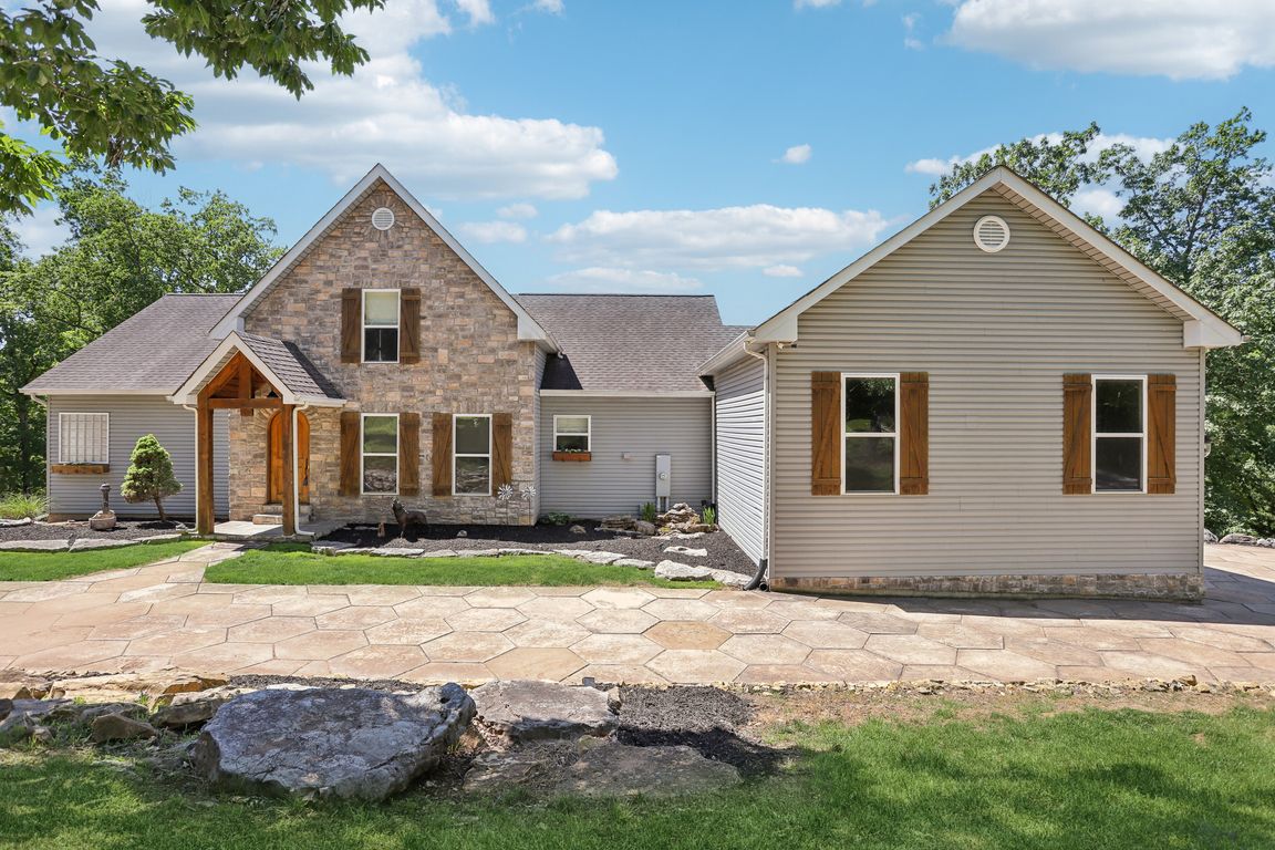 Timber Bluff Trl-2305-001
