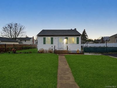 246 15th, West Babylon, NY, 11704