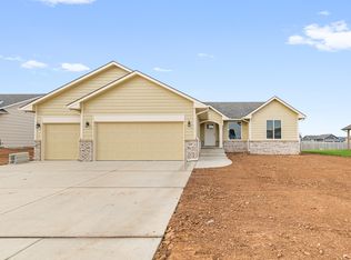 10987 W Sondra St, Maize, KS 67101