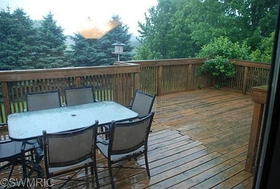 2nd image of 5852 Appleview Dr SE