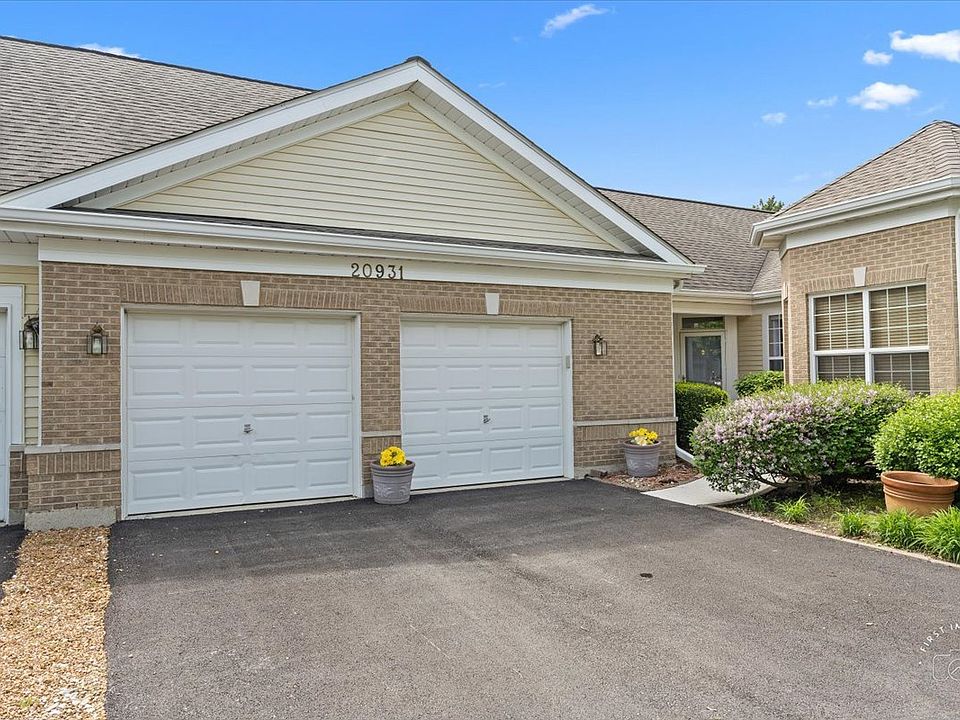 1st image of 20931 W Spruce Ln #20931