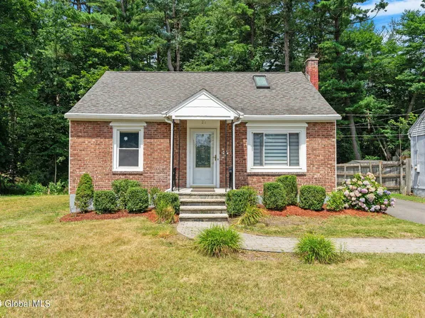 21 Fletcher Road, Albany, NY 12203