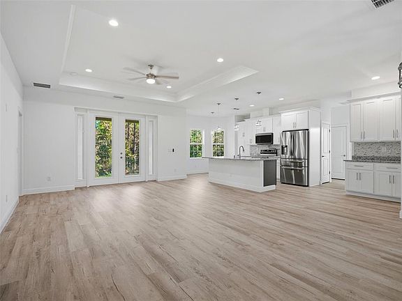 5th image of 13193 BARNEVELDE ROAD