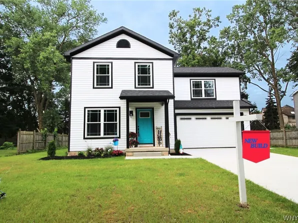 97 Altair Dr, Getzville, NY 14068