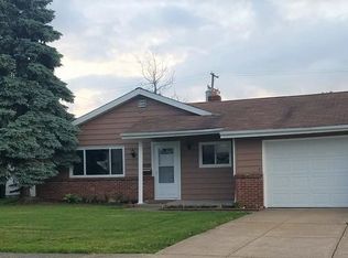 30312 Vineyard Rd, Willowick, OH 44095