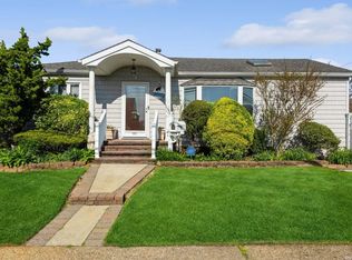 673 Guy Lombardo Ave, Freeport, NY 11520