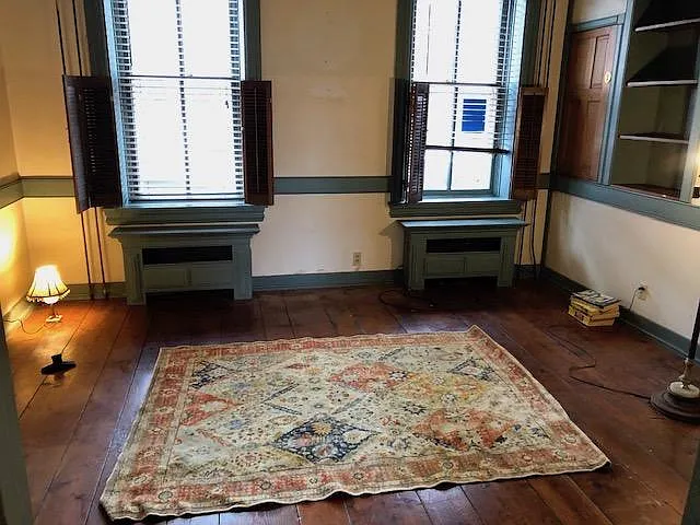 233 E Frederick St — Photo 5