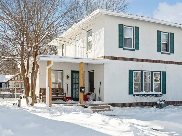 703 S 4th Ave, Newton, IA 50208