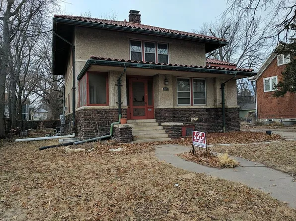 207 N 14th St, Manhattan, KS 66502