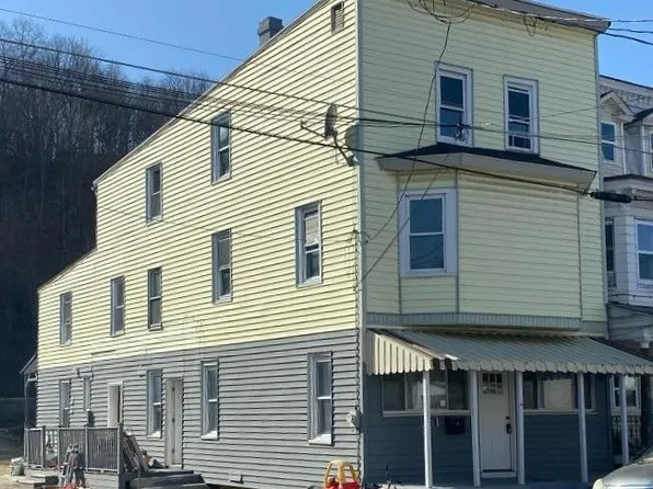 432 S Shamokin St, Shamokin, PA 17872