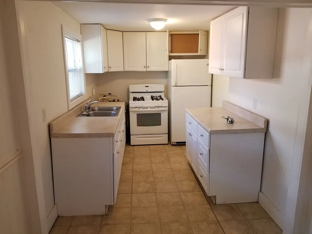 Building Photo - 2691 Bonds Ave