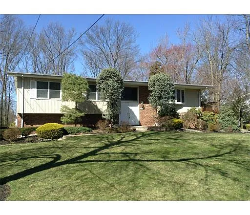 14 Bradford Rd photo 1