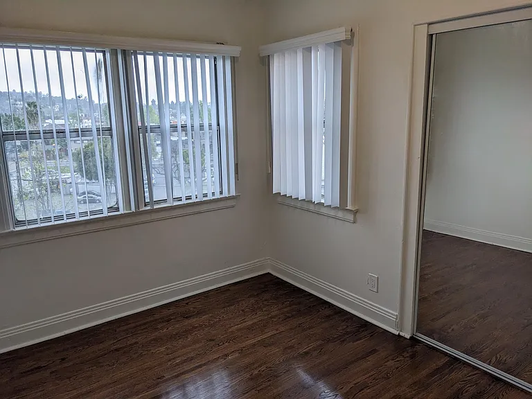 1 Waverly Dr — Photo 19