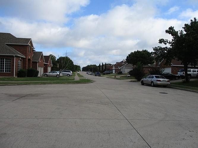 2nd image of 3440 Parham Dr