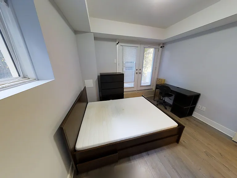 173 Henderson Ave — Photo 27