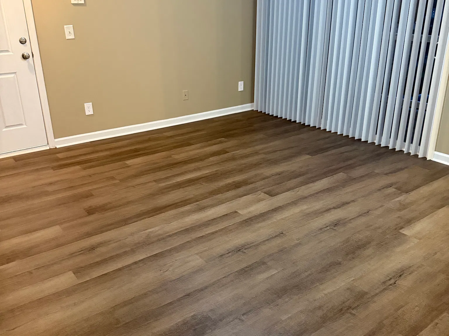 2 bed, 980 sqft, $1,500 — Photo 2