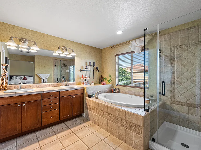 44256 Dahlia St — Photo 60