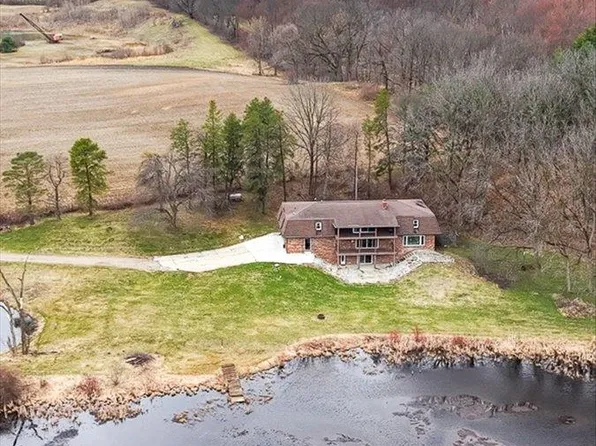 5060 Pratt Rd, Metamora, MI 48455