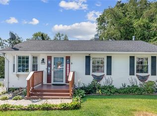 233 Tawny Thrush Rd, Naugatuck, CT 06770