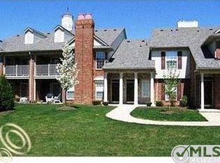 5296 Brookemonte Cir, Oakland Twp, MI 48306