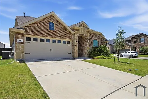 700 Pistachio Pkwy — Photo 2