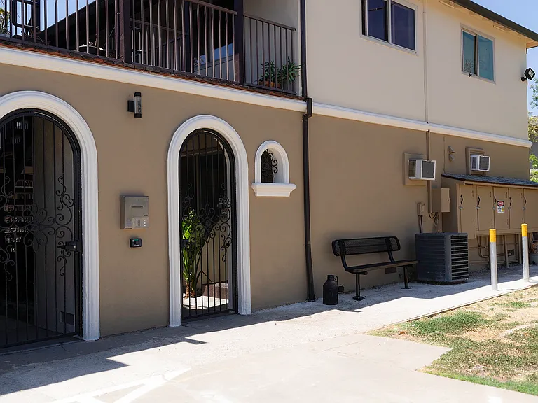 3333 W St #5 — Photo 4