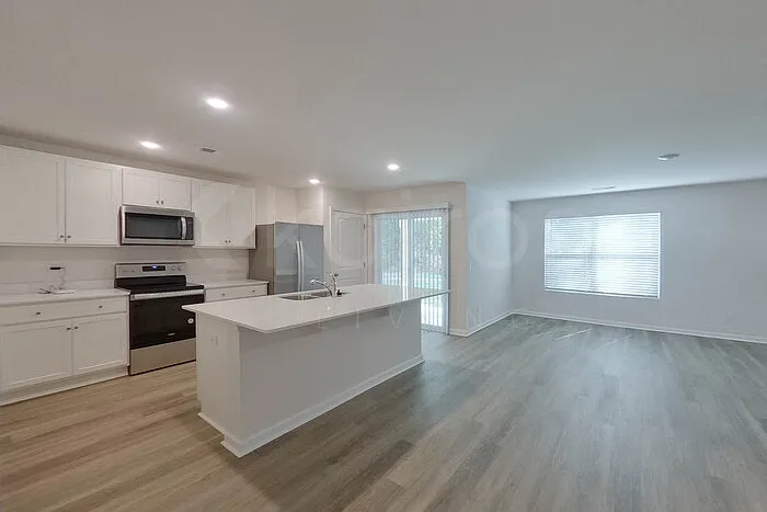 104 Overstreet Way — Photo 4