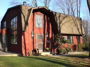 128 Woodland Dr, Doylestown, PA 18901