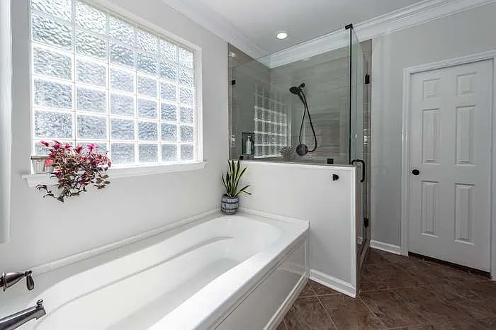 136 Oak Bluff Rd — Photo 16