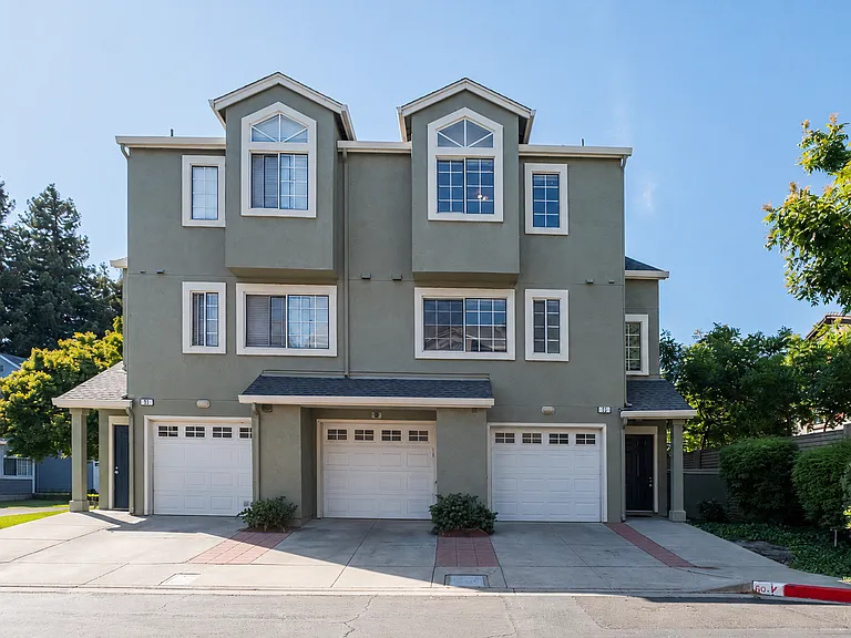 55 Donada Pl — Photo 2