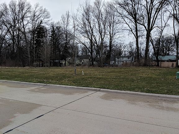 2nd image of 40018 Ryan Ct